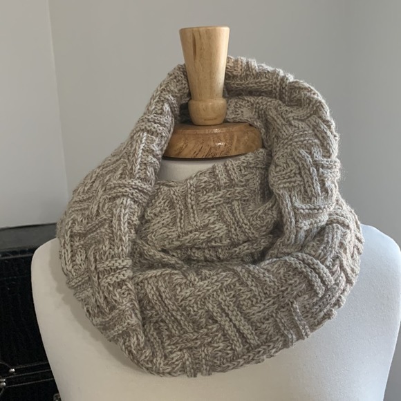Knit Tan & Cream Infinity Scarf - Picture 3 of 5